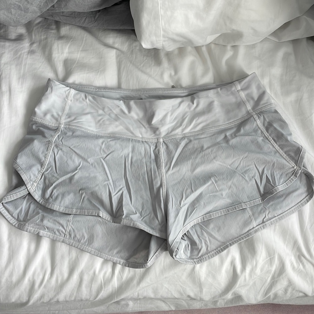 White lululemon shorts